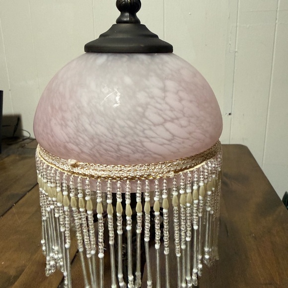 1940s Art Nouveau Boudoir Lamp With pink Glass Shade & Beaded Fringe 15-1/2” - Picture 4 of 7